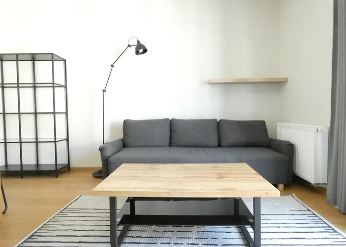 Rentplanet - Brnenska Апартаменти